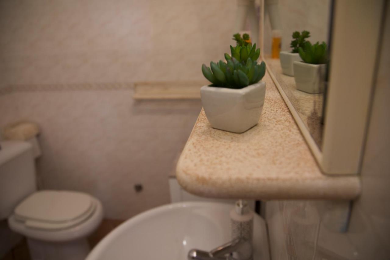 Villino A 90 M Dal Mare A Capo D'Orso Appartement Palau Buitenkant foto